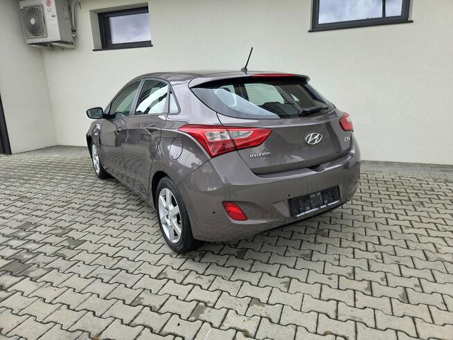 Hyundai i30 1.6crdi 110kM * LEDY * klima * grzane fotele * PDC Raba Niżna - zdjęcie 4