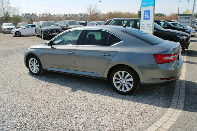 Škoda Superb Ambition DSG Nawigacja netto 70650 PLN Gwarancja Virtual Warszawa - zdjęcie 9