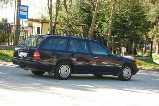 Mercedes Benz W124 2.2 benzyna 150 KM Świlcza - zdjęcie 3