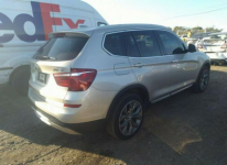 BMW X3 2017, 2.0L, 4x4, porysowany lakier Warszawa - zdjęcie 4