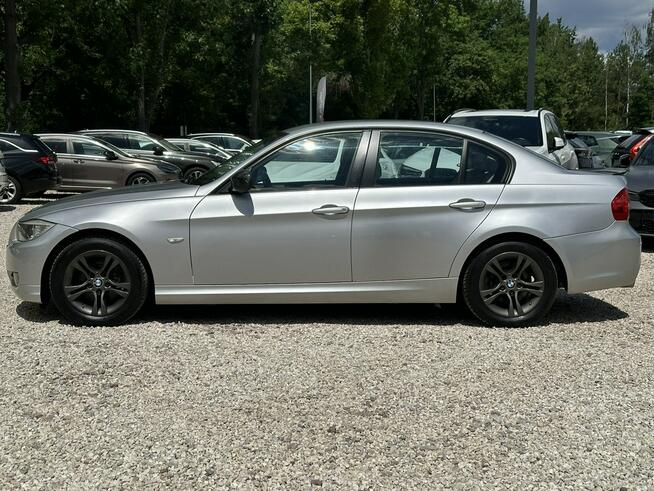 318d 136kM! Manual! Skórzane fotele! Dwustrefowa klimatyzacja! Pęcice - zdjęcie 4
