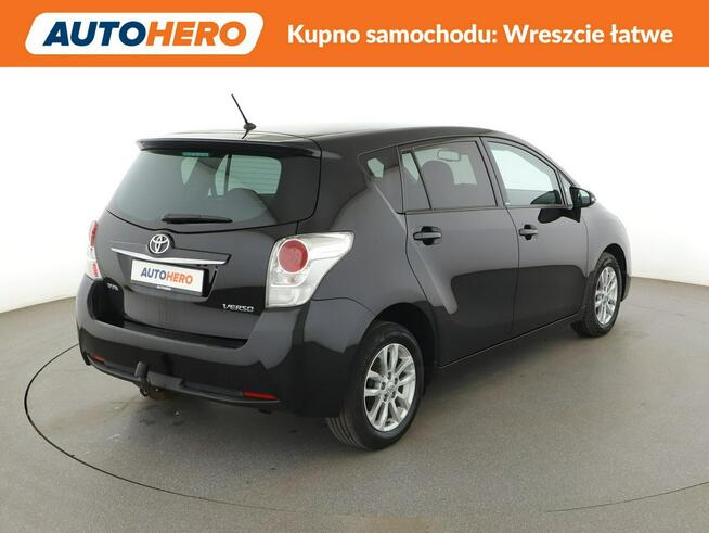 Toyota Verso automat klima auto grzane fotele kamera cofania hak Warszawa - zdjęcie 7