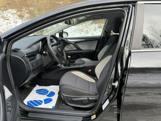 Toyota Avensis 2.0 D-4D Edition S Jaworzno - zdjęcie 6