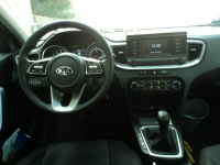 sprzedam ładnego KIA CEED  z 2020r 1.4 B 136 KM   SAMOCHÓD NOWY udziel Lublin - zdjęcie 7