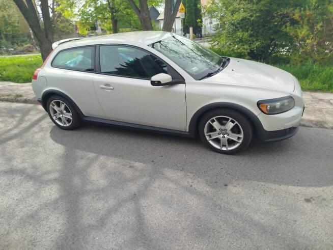 Sprzedam Volvo C30 (2007) 2.0 Diesel – Uszkodzony silnik Radom - zdjęcie 4