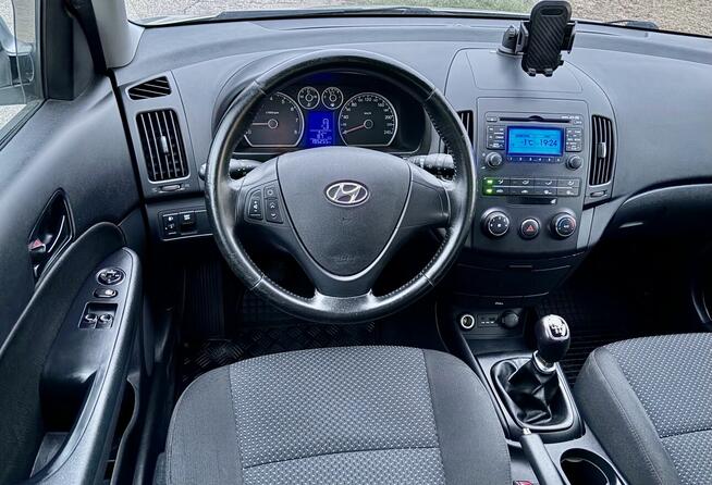 HYUNDAI i30 CW Kombi 1.4 Benzyna - FILM PREZENTACJA Legionowo - zdjęcie 8