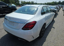 Mercedes C 300 4Matic / pakiet AMG / niski przebieg Cieszyn - zdjęcie 4