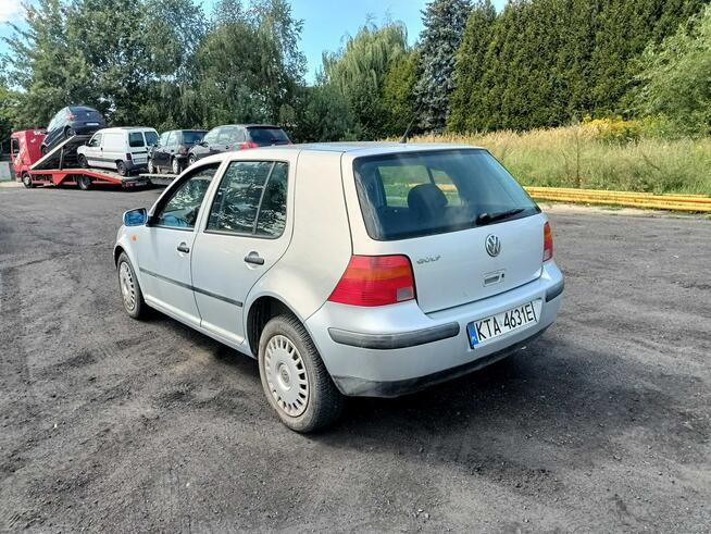 Volkswagen Golf 1.4 98r Tarnów - zdjęcie 3