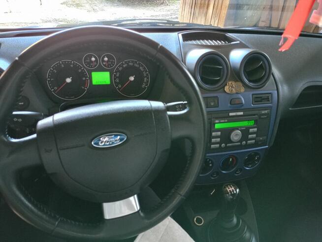 Sprzedam Ford Fiesta w bardzo dobrym stanie Słomniki - zdjęcie 3