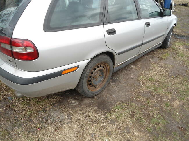 volvo v40 s40 ,1,9td na czesci Międzyrzec Podlaski - zdjęcie 4