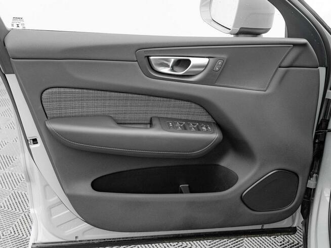 Volvo XC 60 GD2L981#B4 B Core K.cof LED NAVI Salon PL VAT23% Gdańsk - zdjęcie 12