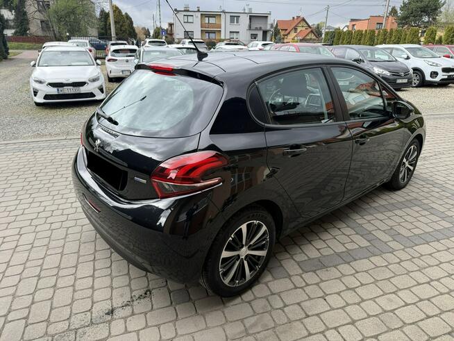 Peugeot 208 1,2 82KM  Klimatronik  Navi  Kamera  CarPlay Orzech - zdjęcie 6