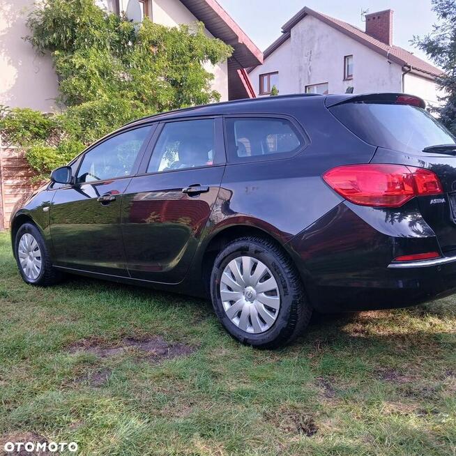 Opel Astra Grzegorzew - zdjęcie 8