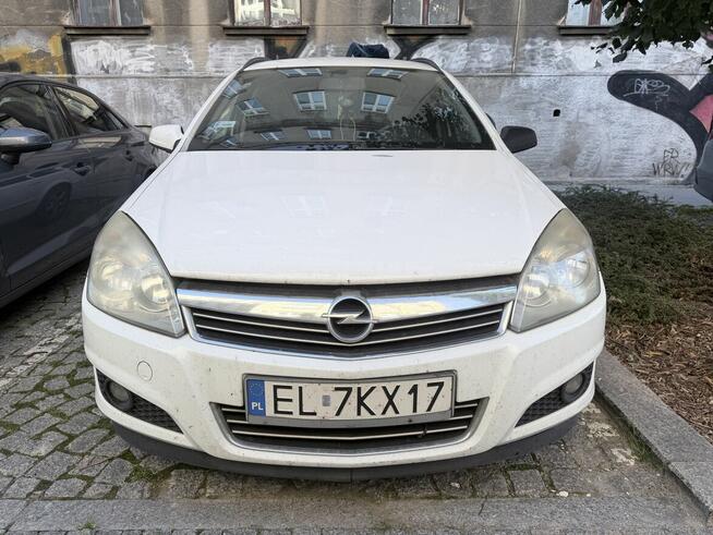 syndyk sprzeda Opla Astra Łódź - zdjęcie 3