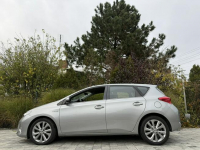 Toyota Auris Hybryda niski przebieg oryginalny lakier !!!