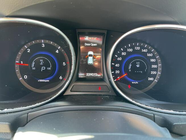 Hyundai Santa Fe 4x4 Automat Panorama Skóra Podgrzewanie Pamięć HAK Gliwice - zdjęcie 11