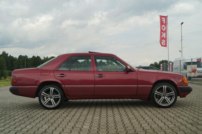 W124 200D Zadbany stan BDB Goczałkowice-Zdrój - zdjęcie 5
