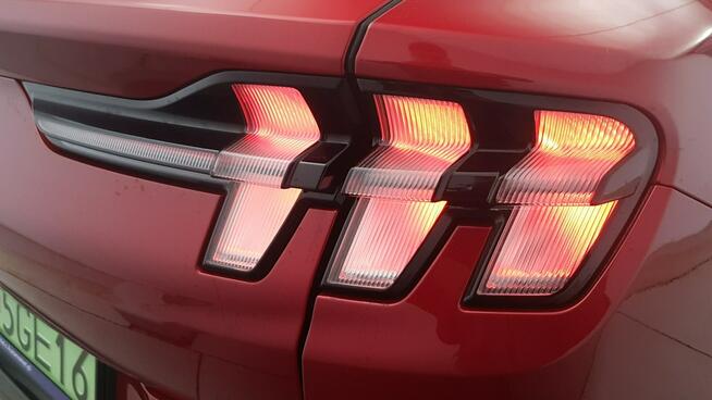 Ford Mustang Mach-E 75kWh AWD Premium! Z Polskigo Salonu! Faktura VAT! Warszawa - zdjęcie 12