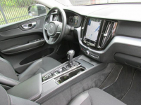 Volvo XC 60 z Gwarancją Model 2020r Żyrardów - zdjęcie 8