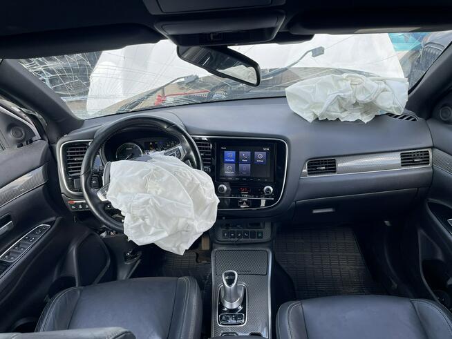 Mitsubishi Outlander AWD PHEV Automat Klimatronik Kamera Podgrzewanie Gliwice - zdjęcie 8