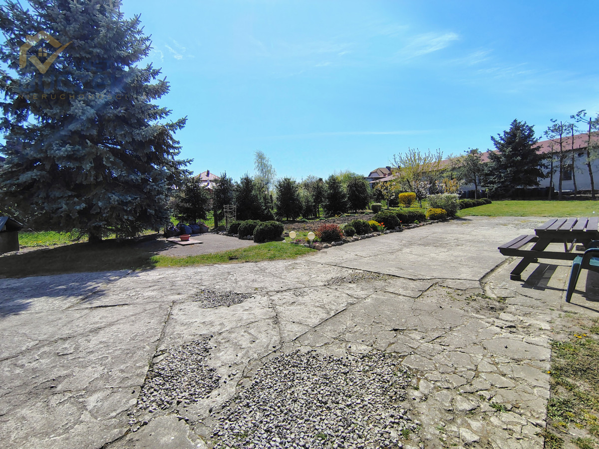 Duży dom z potencjałem na sprzedaż Iłów - zdjęcie 4