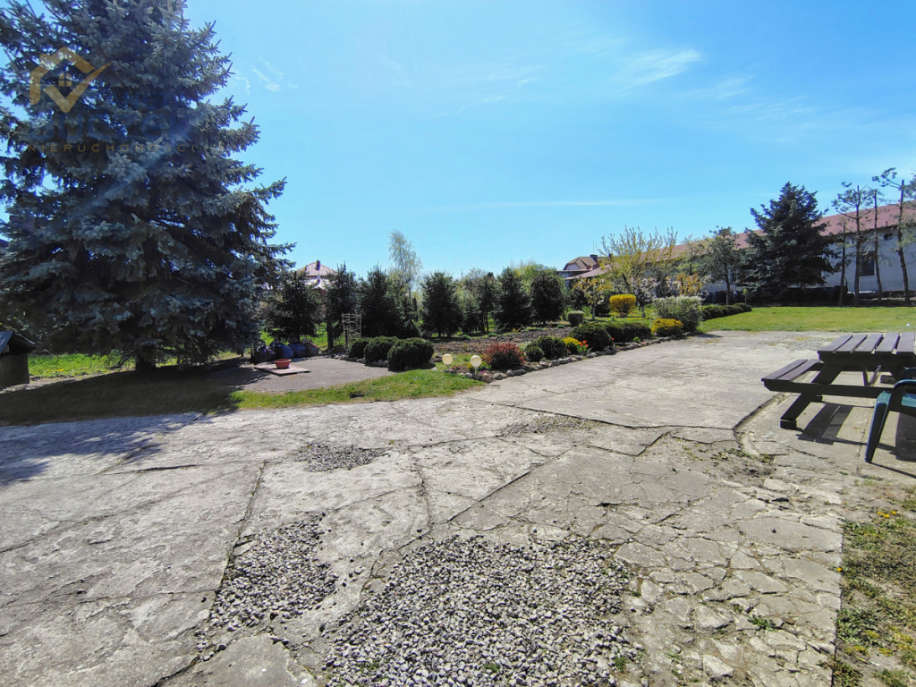 Duży dom z potencjałem na sprzedaż Iłów - zdjęcie 4