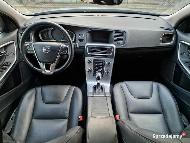 VOLVO V60 T4 SUMMUM |2.0 Benzyna|190KM|Zadbany|Świetny stan Wygoda - zdjęcie 7