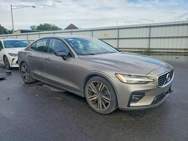 Volvo S60 R-DESIGN / AWD / T6 / niski przebieg Warszawa - zdjęcie 3
