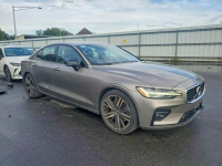 Volvo S60 R-DESIGN / AWD / T6 / niski przebieg Warszawa - zdjęcie 3