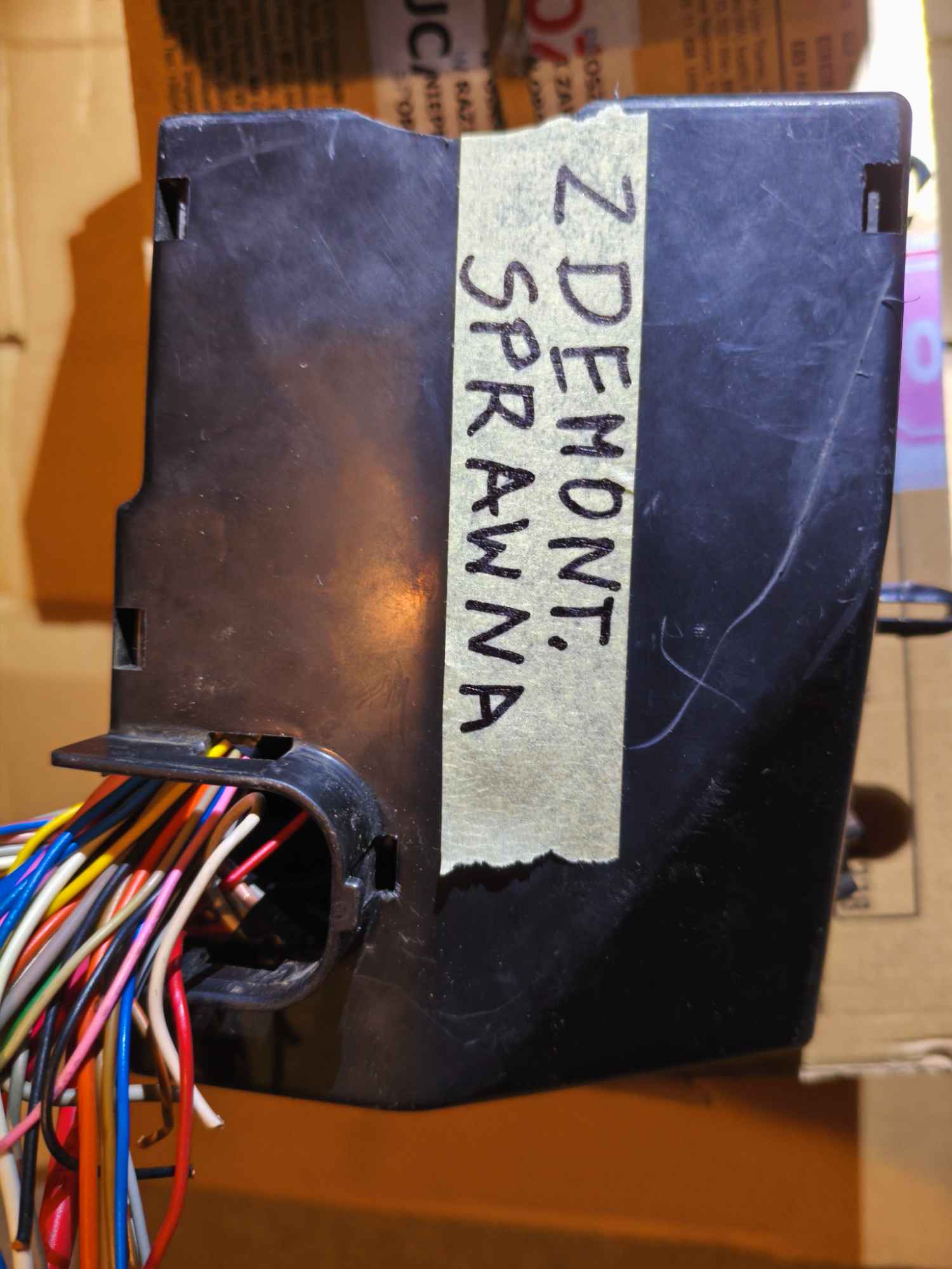Sprzedam używaną skrzynkę bezpiecznikowa kompletną, Kia Rio 3 Krzywaczka - zdjęcie 5