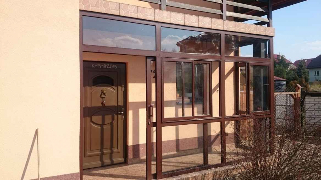 Wiatrołapy, obudowa ganku, zabudowa wejścia, oranżeria Nowa Huta - zdjęcie 1