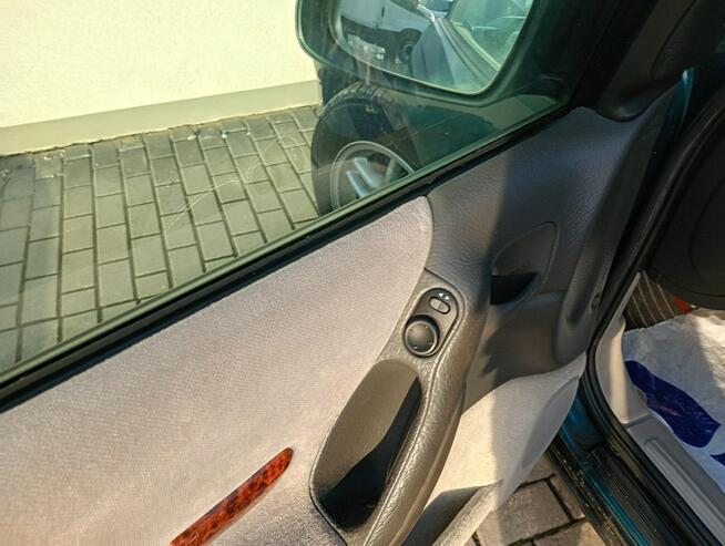 Opel Omega 2,5  v6 *automat* napęd tył *welury* Chełm Śląski - zdjęcie 10