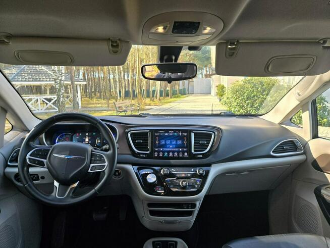 F.VAT Pacifica Hybrid z 2018 roku Hybrid 3.6  f.vat   hybryda plug-in Białystok - zdjęcie 6