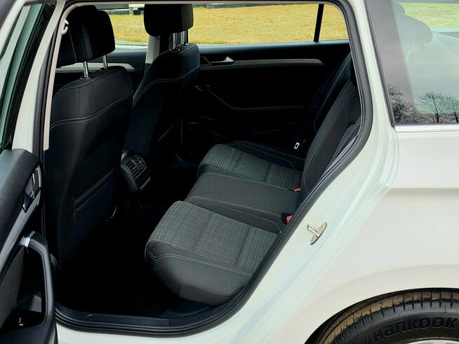 Volkswagen Passat 2.0 TDi DSG / Comfortline / Serwisowany w ASO Skępe - zdjęcie 6