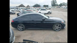 Mercedes C 300 4Matic / pakiet AMG / niski przebieg Chwaszczyno - zdjęcie 6