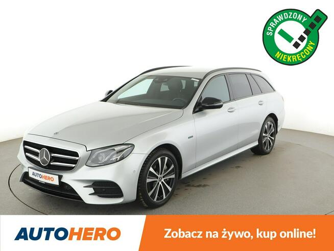 Mercedes E 200 PHEV full LED navi skóra/alcantara kamery duże virtuale Warszawa - zdjęcie 1