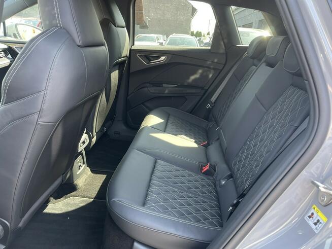 Audi Q4 E-toron S-line Automat  Skóra Virtual cockpit 340KM Gliwice - zdjęcie 12