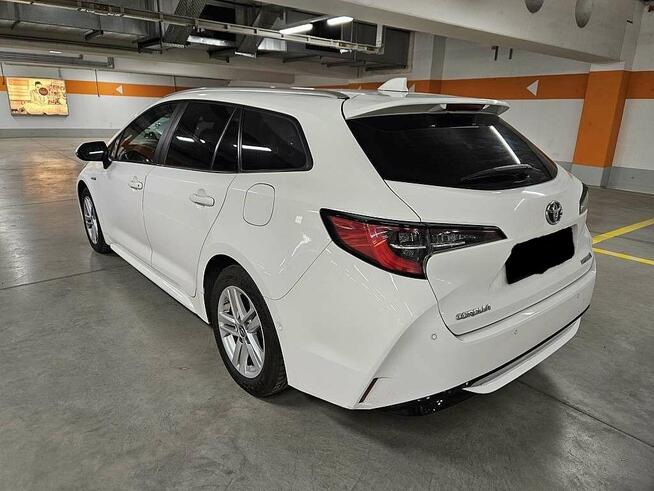 Toyota Corolla Kombi 2,0 Hybrid Warszawa - zdjęcie 9