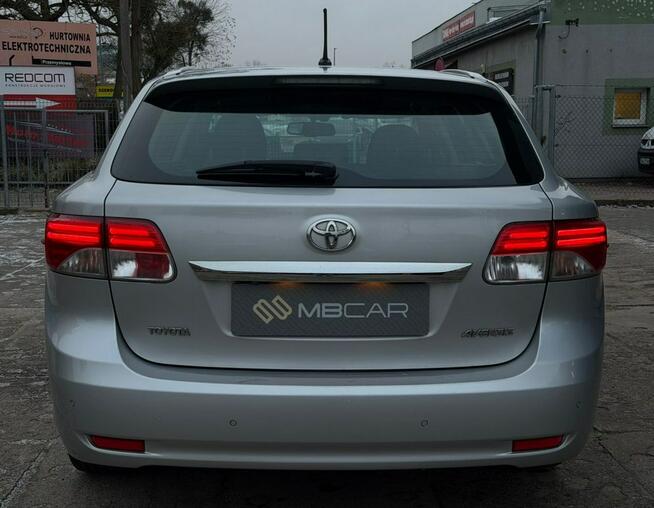 Toyota Avensis Bezwypadkowy Salon Polska FV VAT 23% Wejherowo - zdjęcie 5