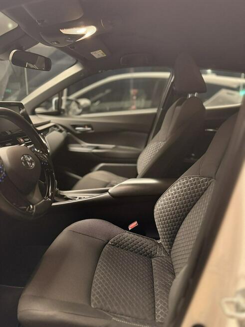C-HR 1.8 ElHYBRID Active, bezwyp, IIkmpl kół, stan bdb,f-ra Vat brutto Radom - zdjęcie 10