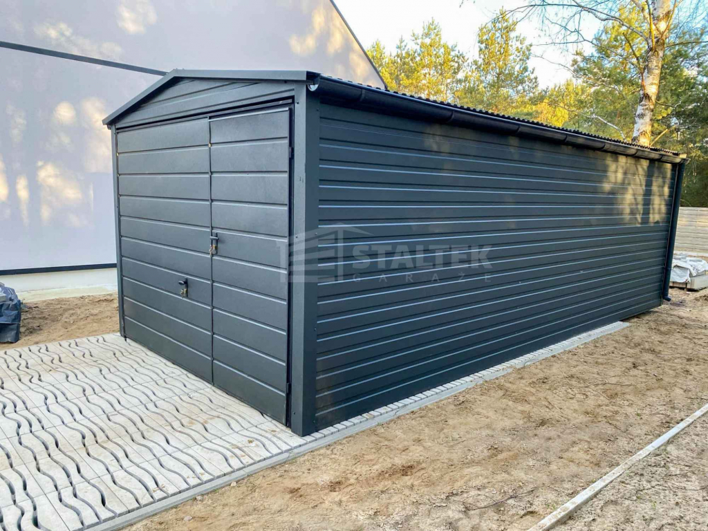 Garaż blaszany 3x6m - Brama uchylna - drzwi Dach rynny ST171 Giżycko - zdjęcie 2