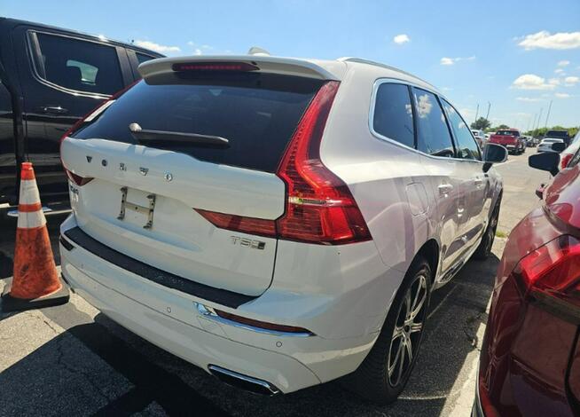 Volvo XC 60 INSCRIPTION / AWD / T5 / niski przebieg Tarnów - zdjęcie 4