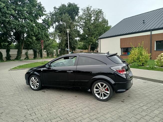 ASTRA GTC 1.4 BENZYNA 90 KM MAŁY PRZEBIEG Ostrów Wielkopolski - zdjęcie 9