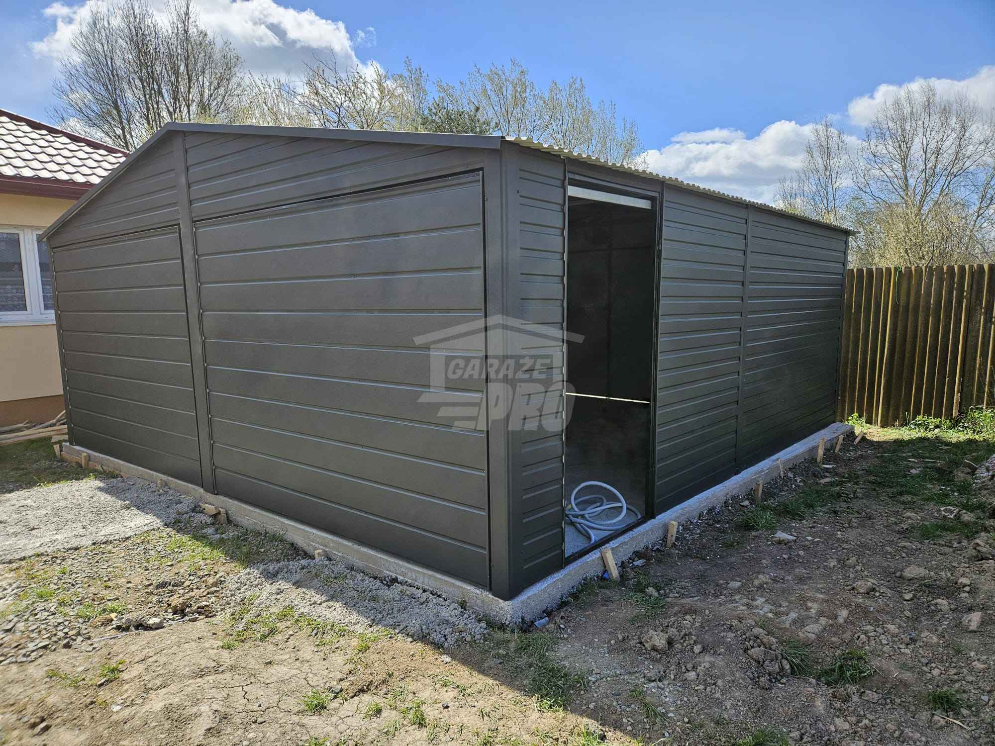 Garaż blaszany 6x6 - 2x Brama Antracyt Dach dwuspadowy GP592 Sanok - zdjęcie 5