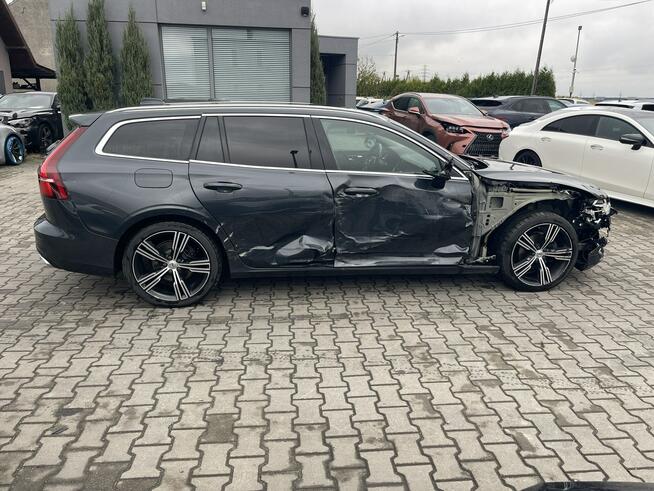 Volvo V60 D4 Inscription Automat Skóra Kamera Podgrzewanie Gliwice - zdjęcie 4