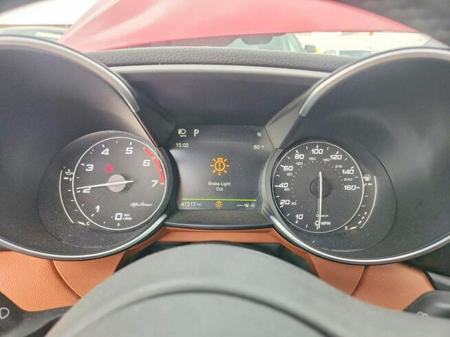 Alfa Romeo Giulia 4x4  / niski przebieg / automat Tarnów - zdjęcie 9