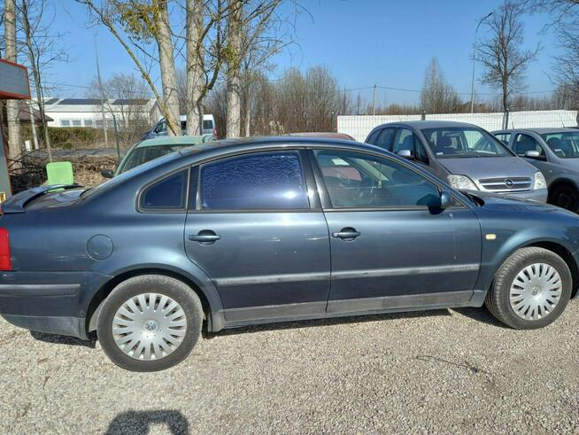 Volkswagen Passat 1.9 TDI zadbany Tanie Auta Fasty Fasty - zdjęcie 3