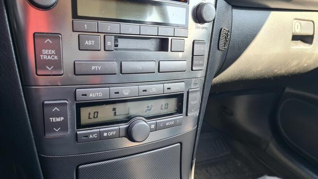 Toyota Avensis T25 1 właściciel od 2014r. Bezwypadkowy Olsztyn - zdjęcie 10