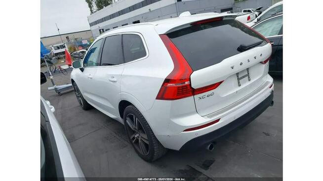 Volvo XC 60 AWD / T6 MOMENTUM / niski przebieg Warszawa - zdjęcie 5