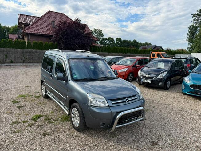 Citroen Berlingo 1,6 Benzyna 109KM 2007r Ładny Zadbant Białogard - zdjęcie 5